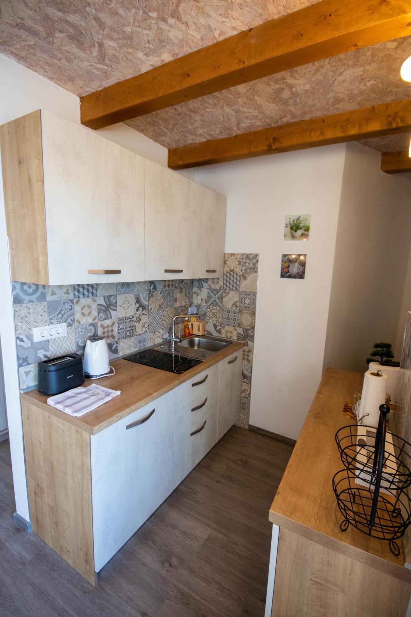 A&D Apartments Ровин Екстериор снимка